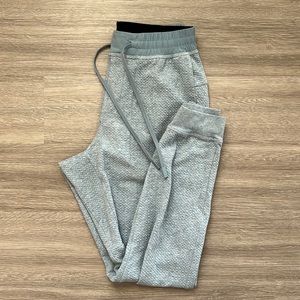 Mens Lululemon’s joggers. Like new, only worn a couple times, super comfortable.